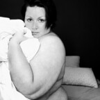 Blue Eyes Big Thighs (blueeyesbigthighs) Leaked OnlyFans 

 profile picture