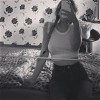 ih4teelle (Elle💕) OnlyFans Leaked Pictures & Videos 

 profile picture