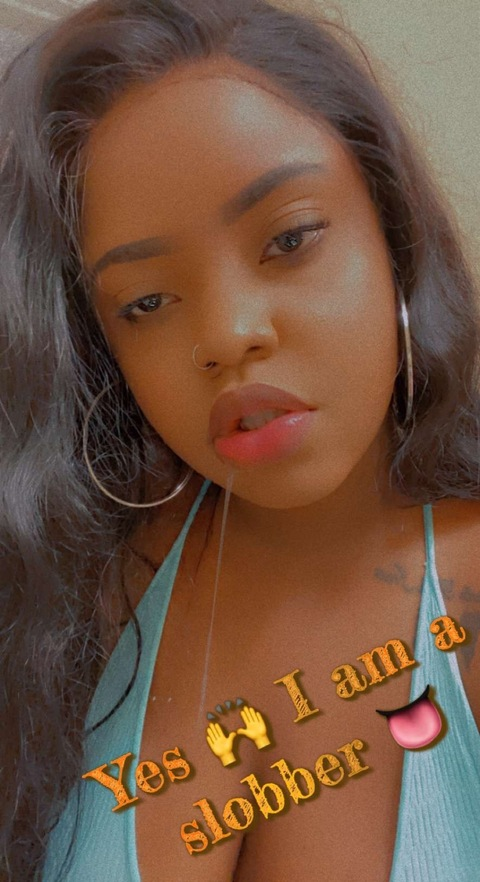 Header of lilthickbae