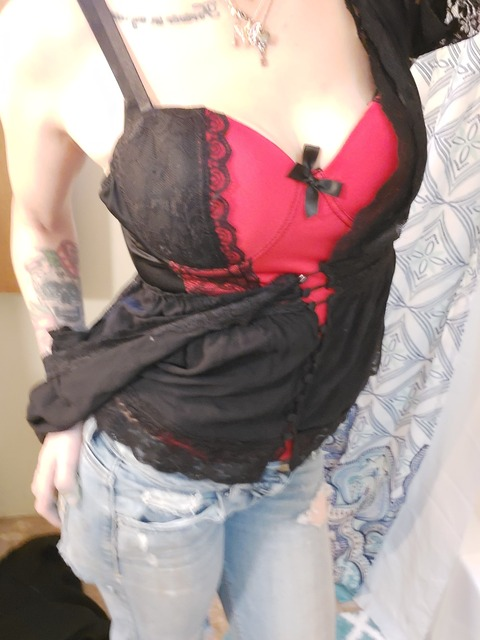 Header of livingdeadgirl97